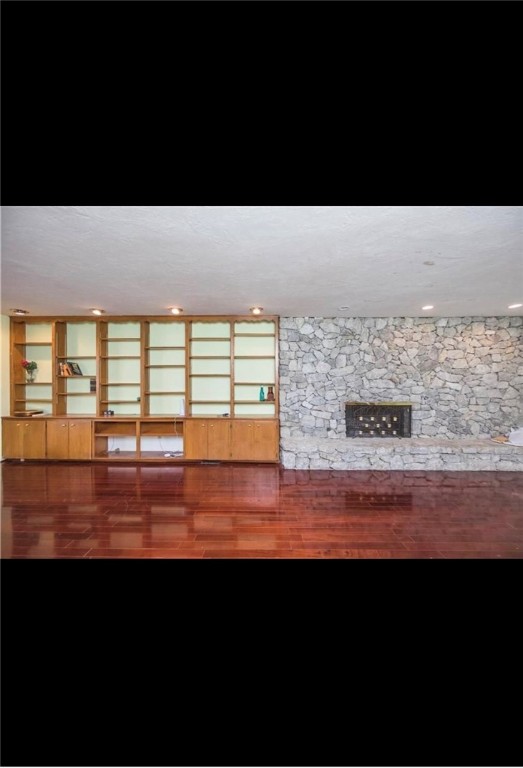 8213 Golden Oaks Road