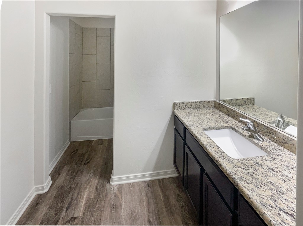 408 E Mobile Terrace