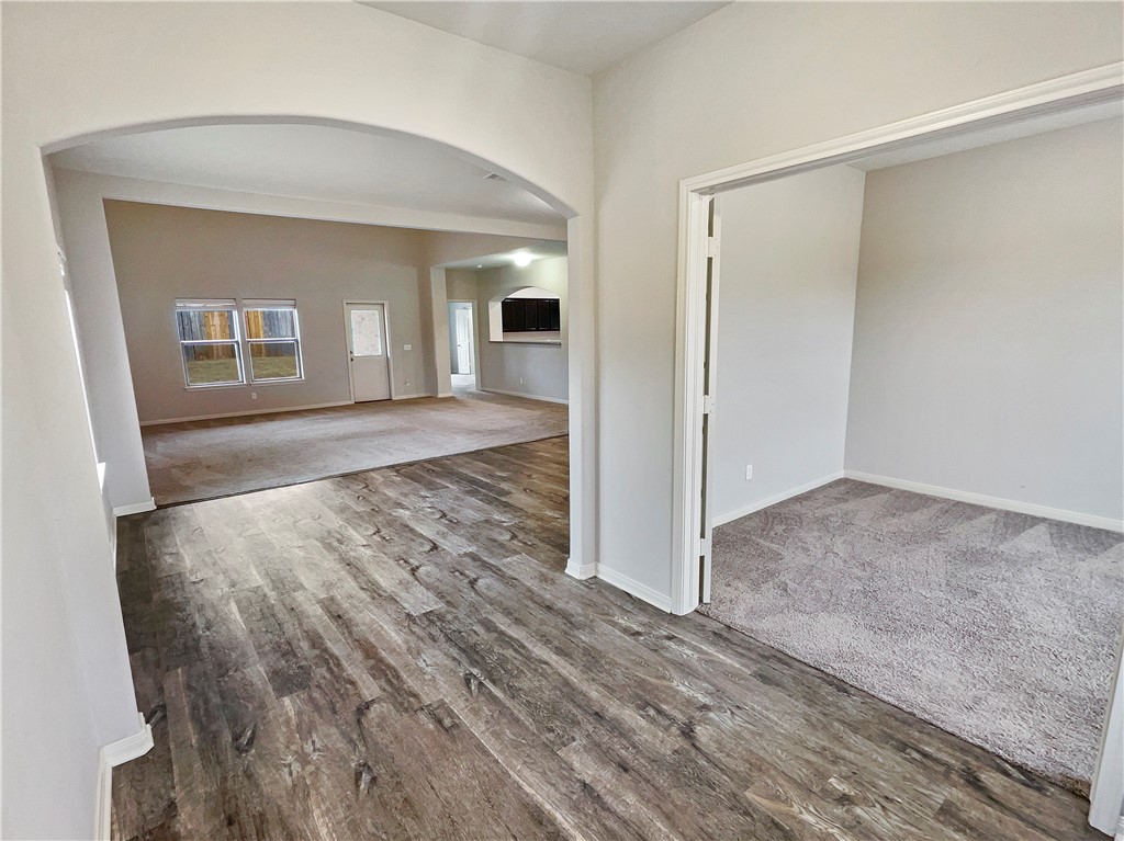 408 E Mobile Terrace
