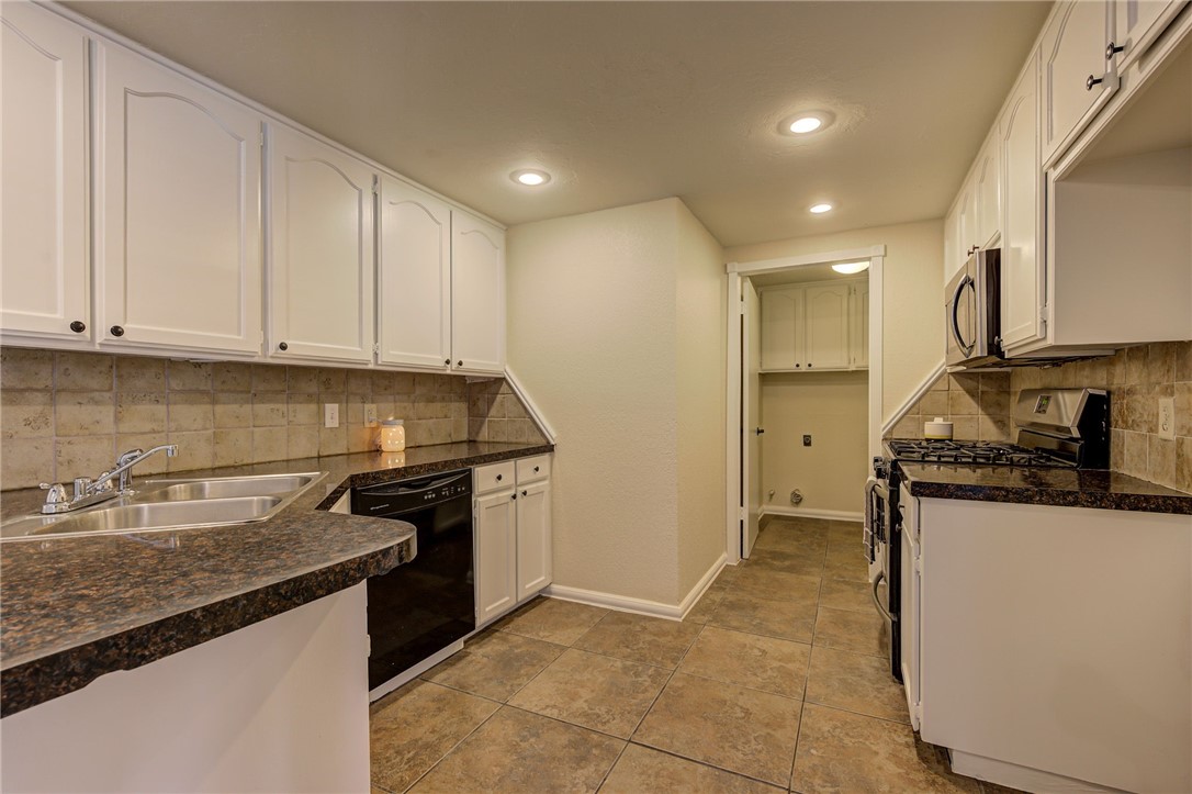2139 Parkview Drive