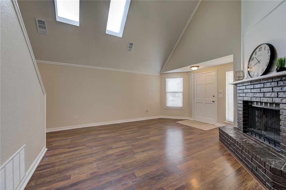 2139 Parkview Drive
