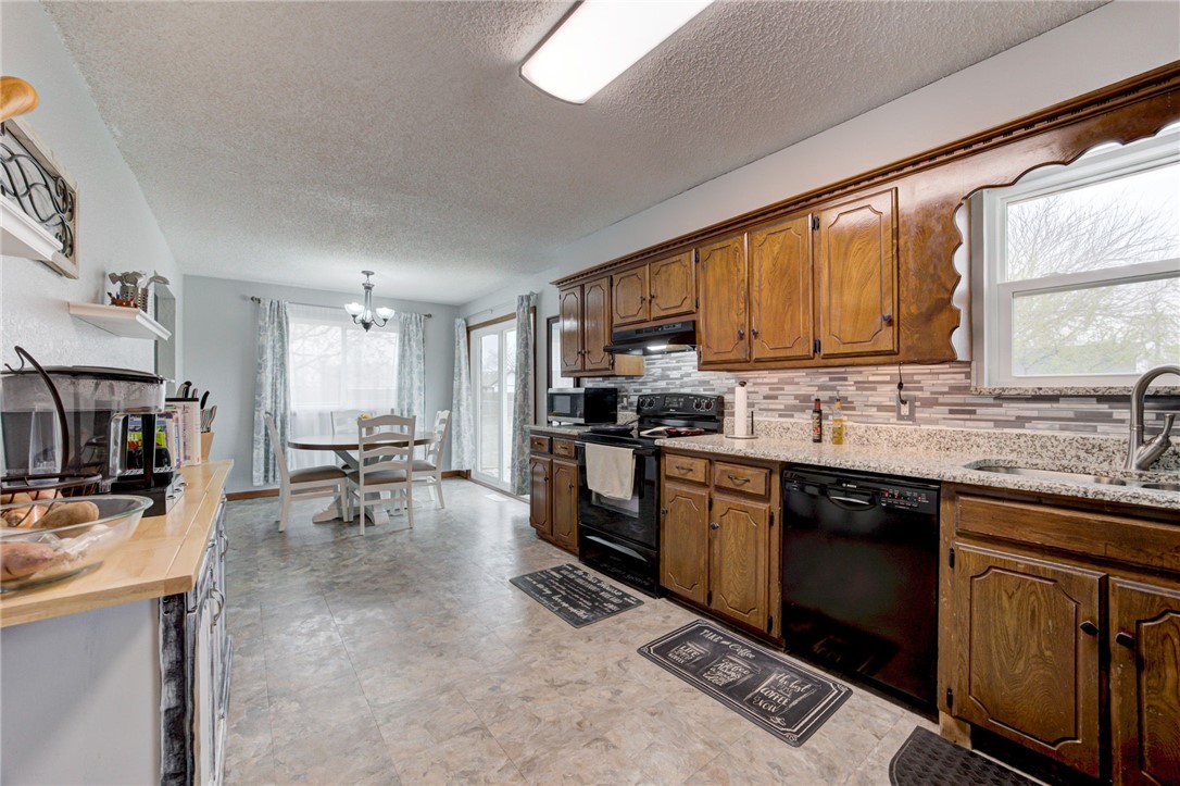 1125 W Windsor Way