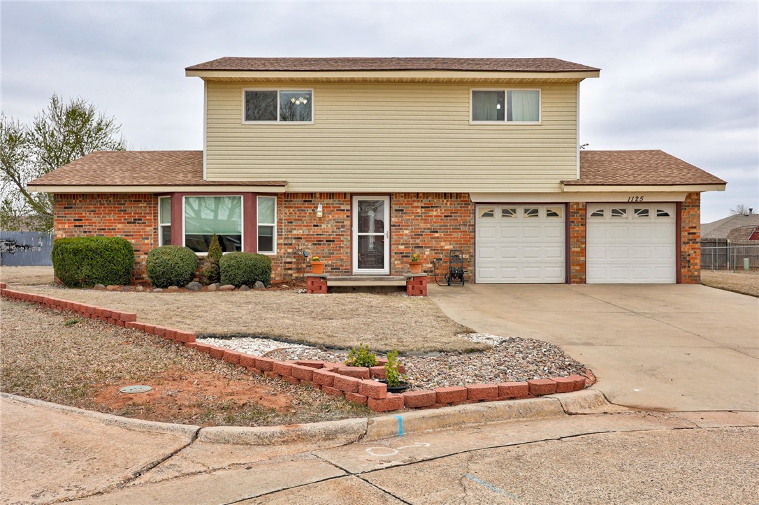1125 W Windsor Way