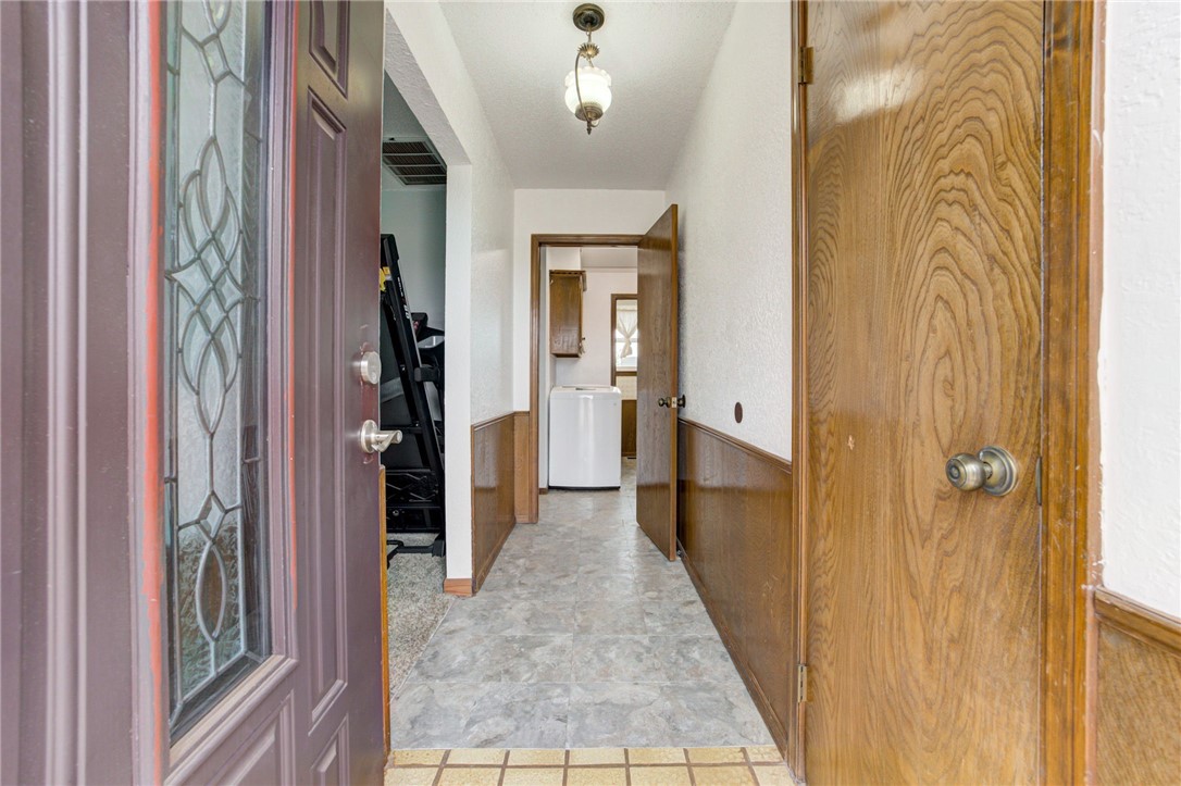 1125 W Windsor Way