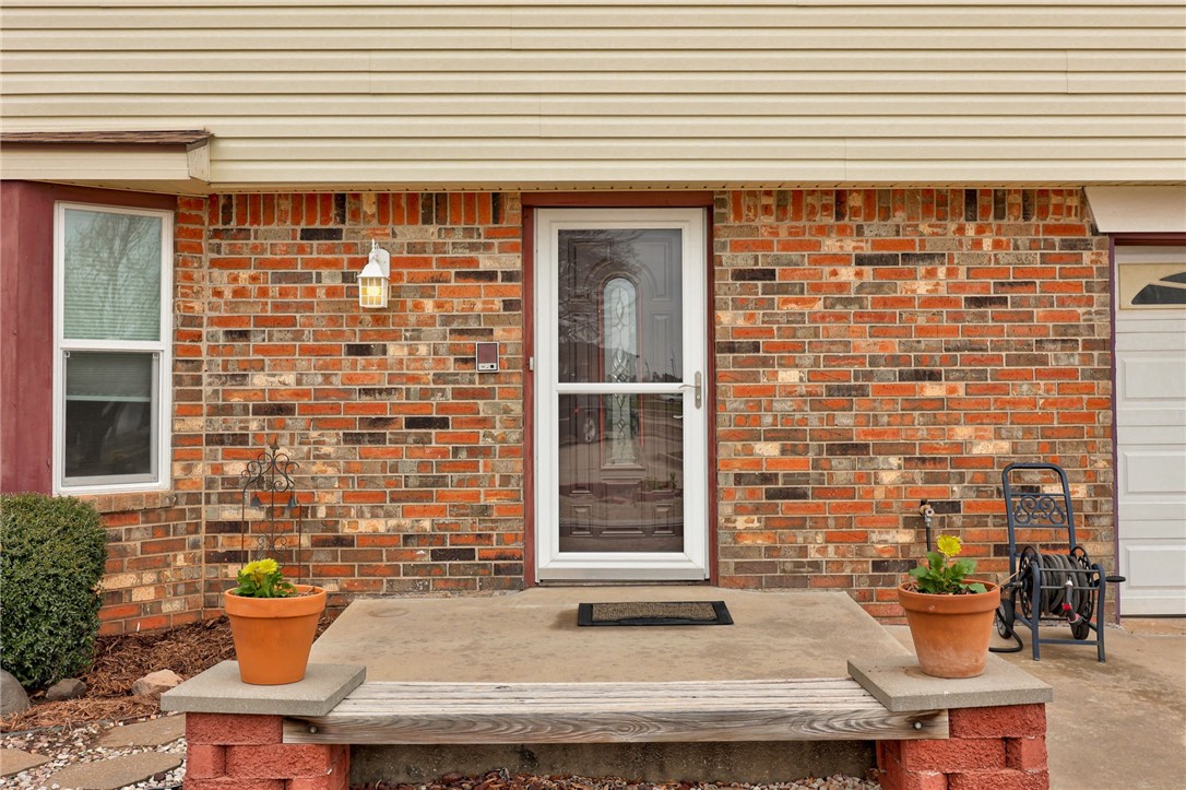 1125 W Windsor Way