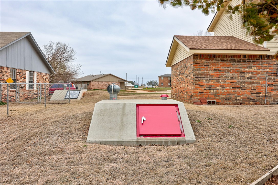 1125 W Windsor Way