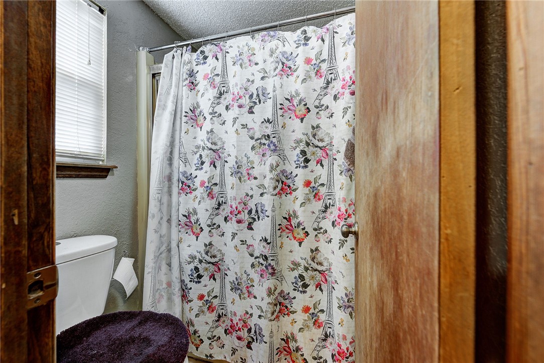 3808 Vickie Drive