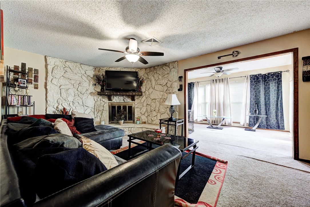 3808 Vickie Drive