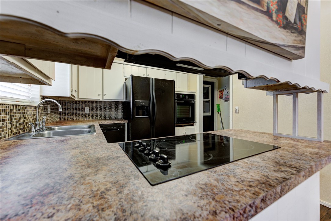 3808 Vickie Drive