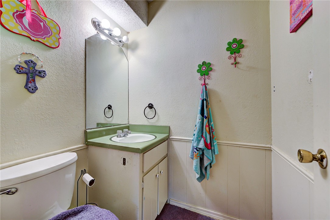 3808 Vickie Drive