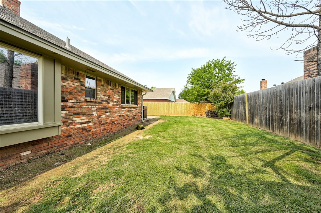 8213 NW 114th Street