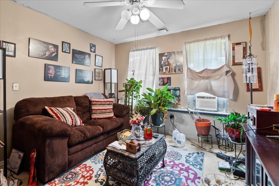 701 E Holman Court