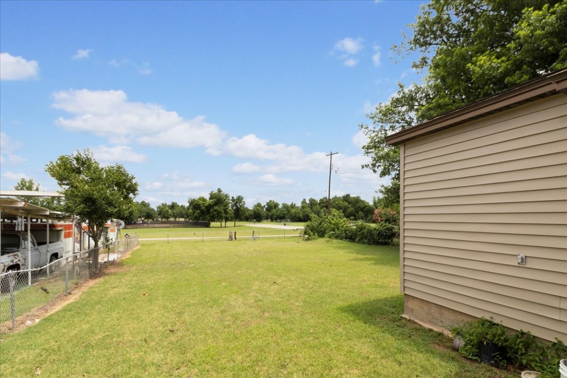 701 E Holman Court
