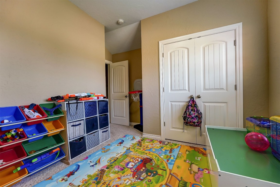 716 Heatherwood Court