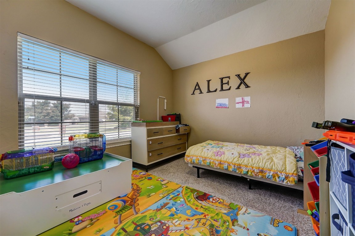 716 Heatherwood Court