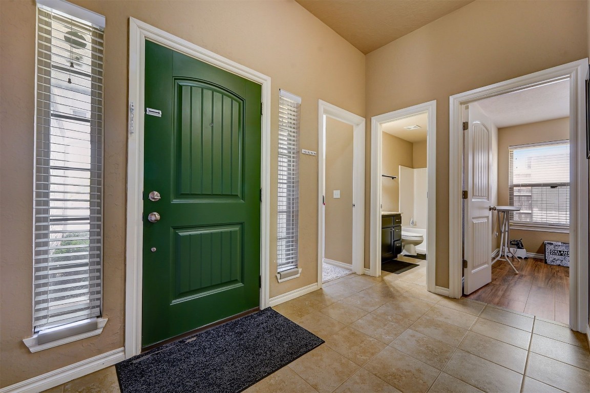 716 Heatherwood Court