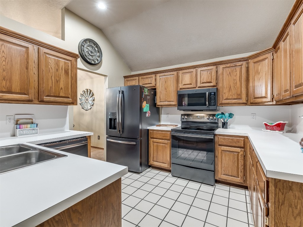 2812 Brompton Drive