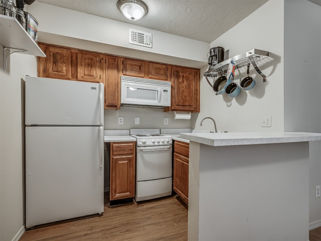 11550 N May Avenue Unit: F304