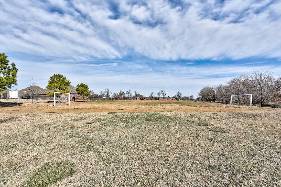 3900 Wedgewood Creek Drive