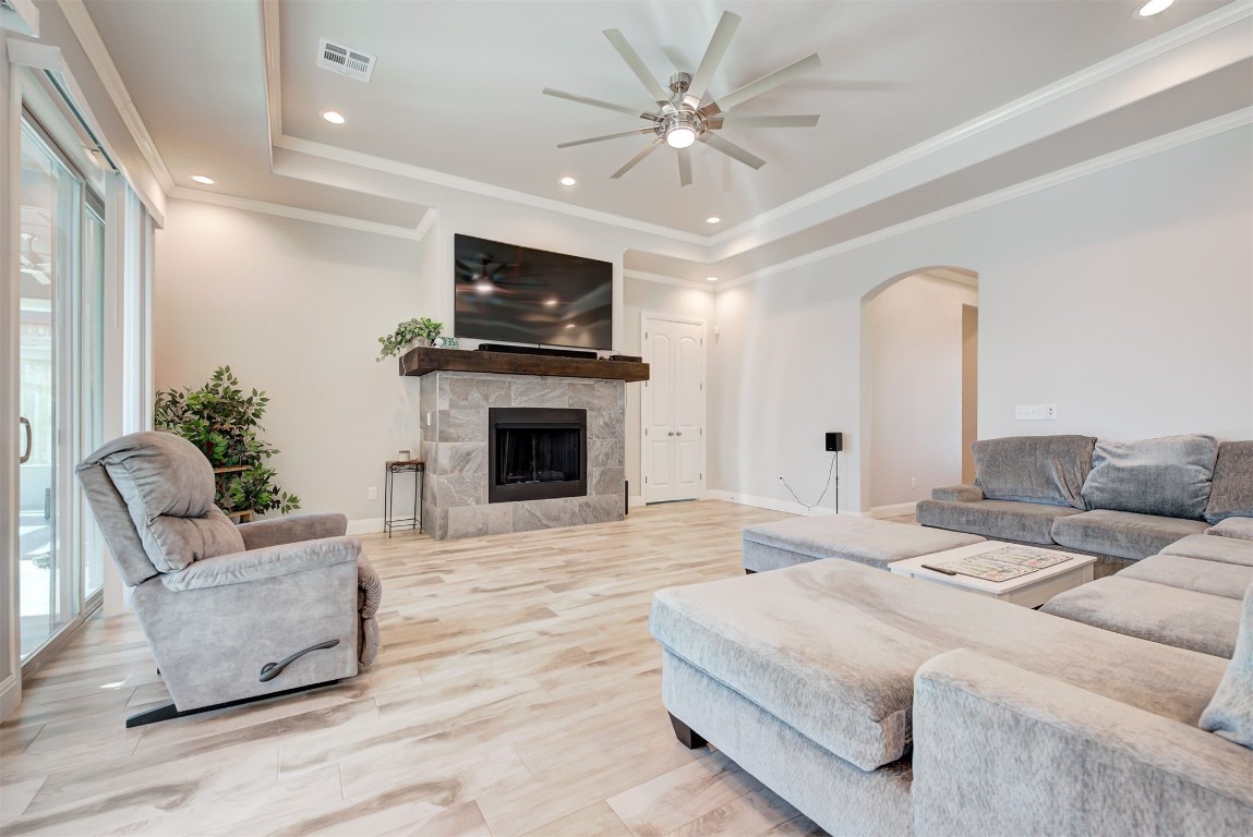 3900 Wedgewood Creek Drive