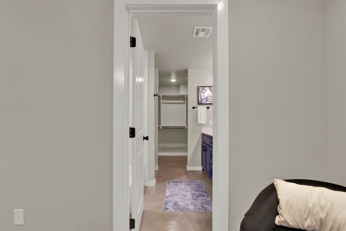 705 NE 38th Street
