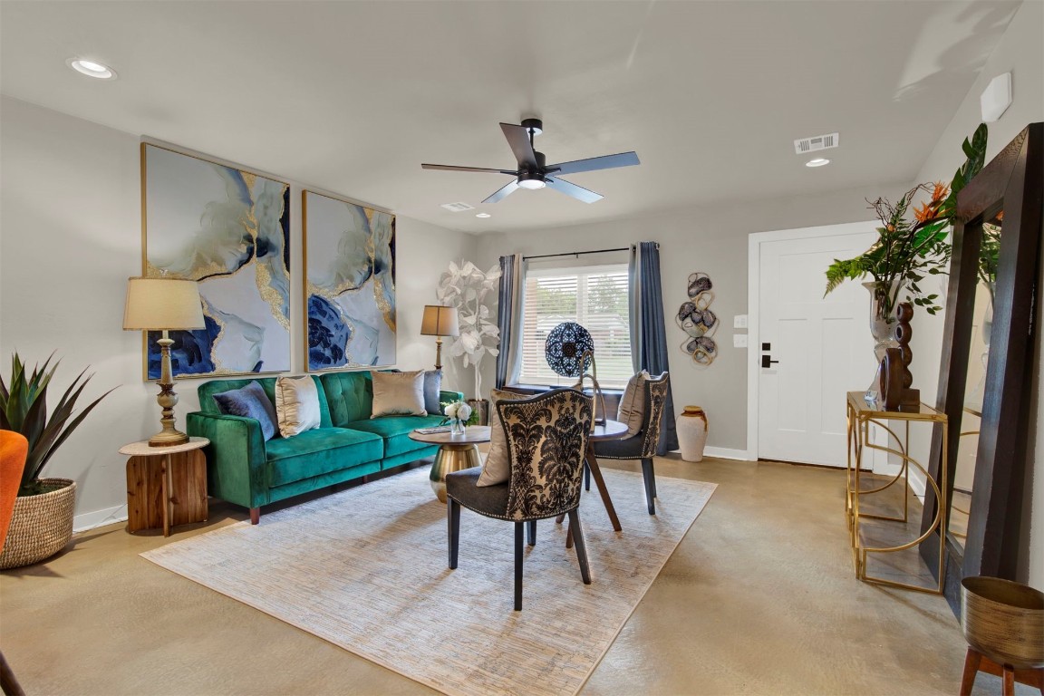 705 NE 38th Street