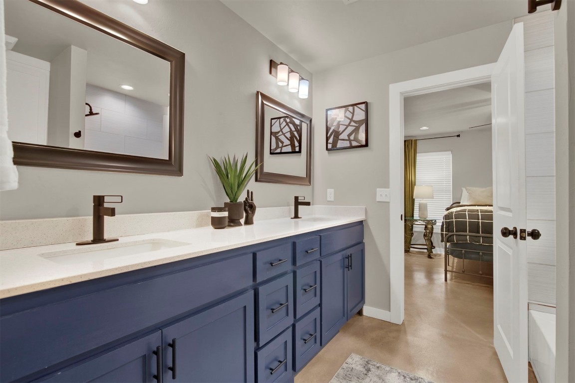 705 NE 38th Street