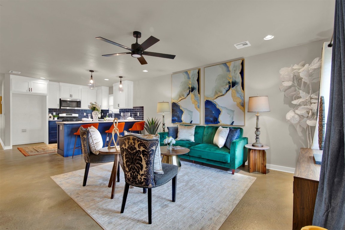 705 NE 38th Street