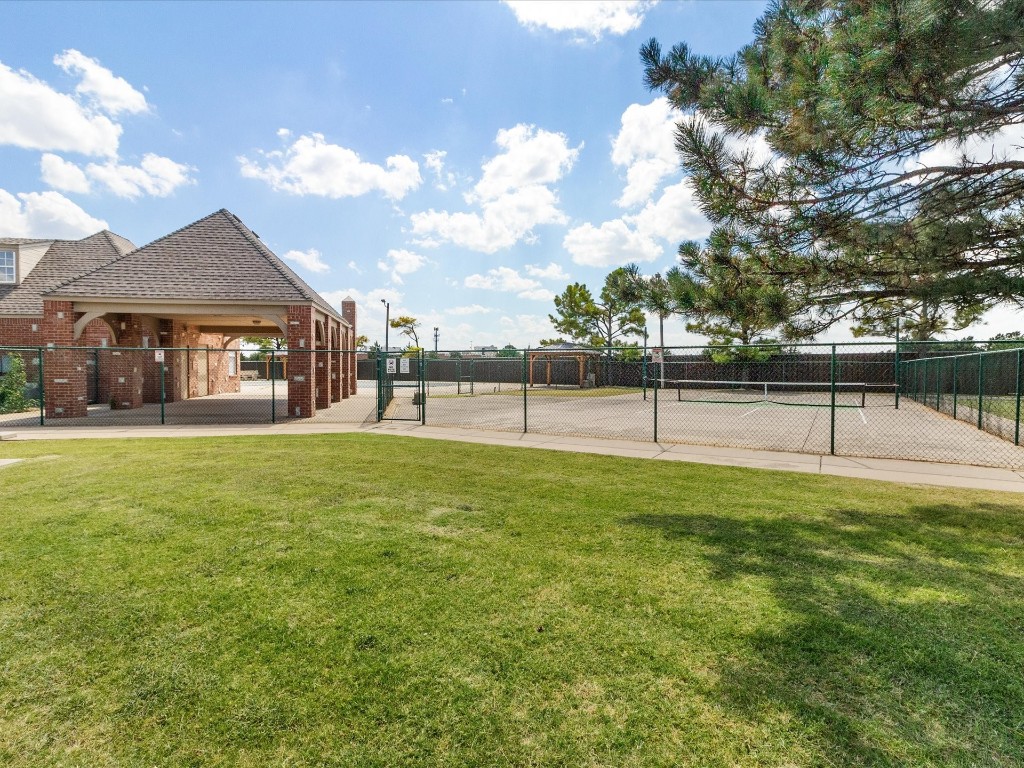 7405 NW 118th Street