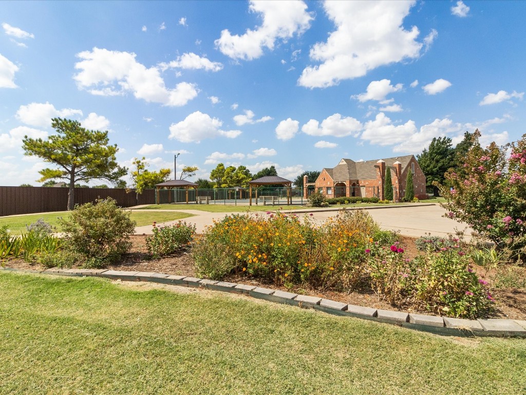 7405 NW 118th Street