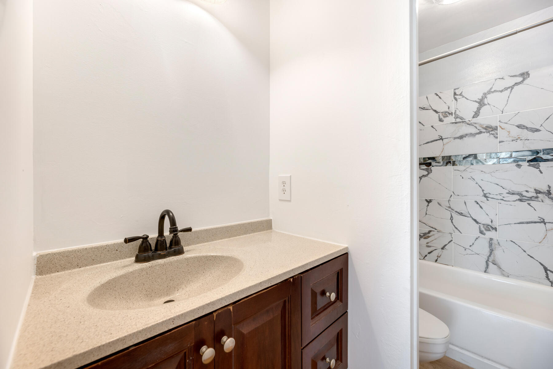 98202 Windward Avenue