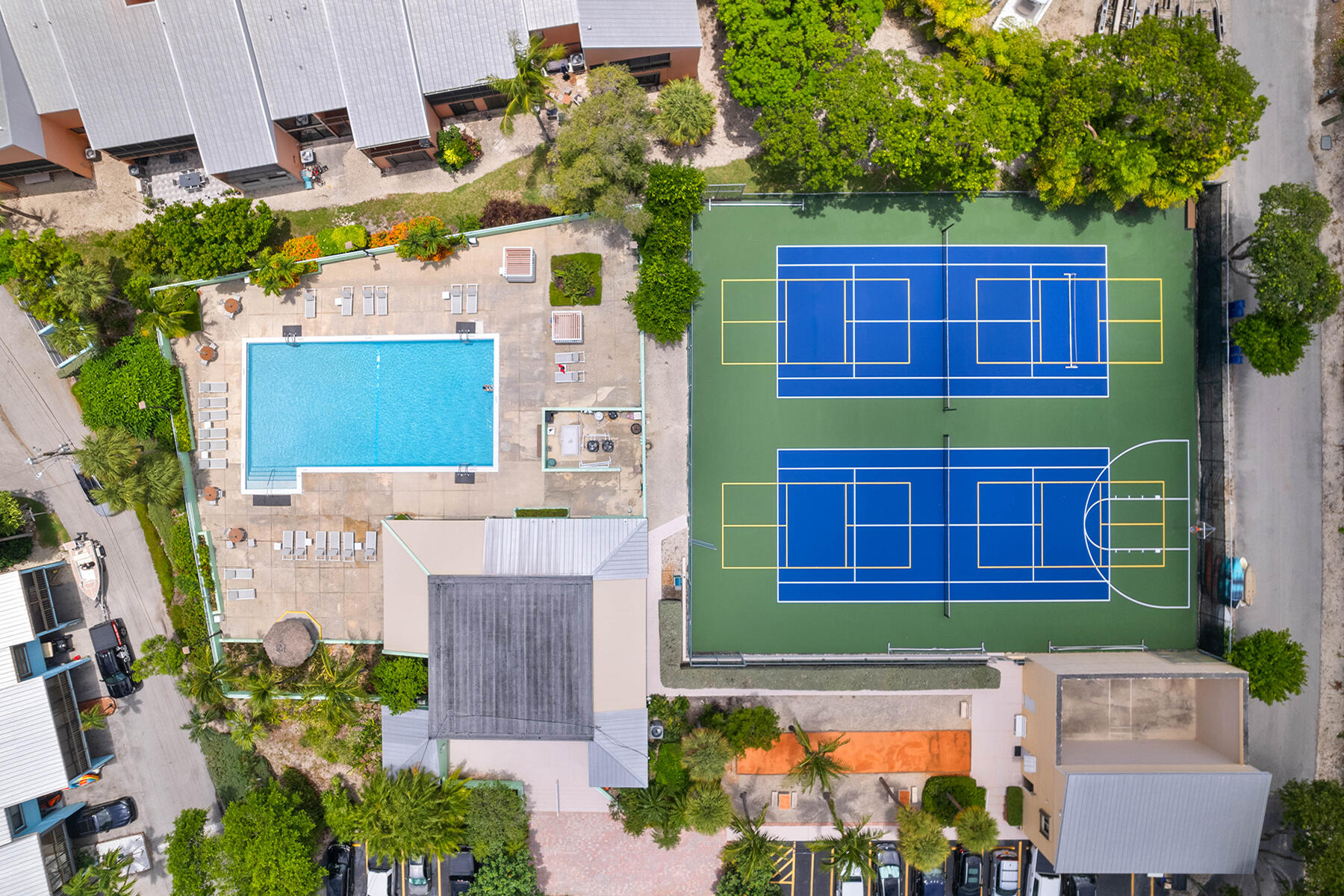 98202 Windward Avenue