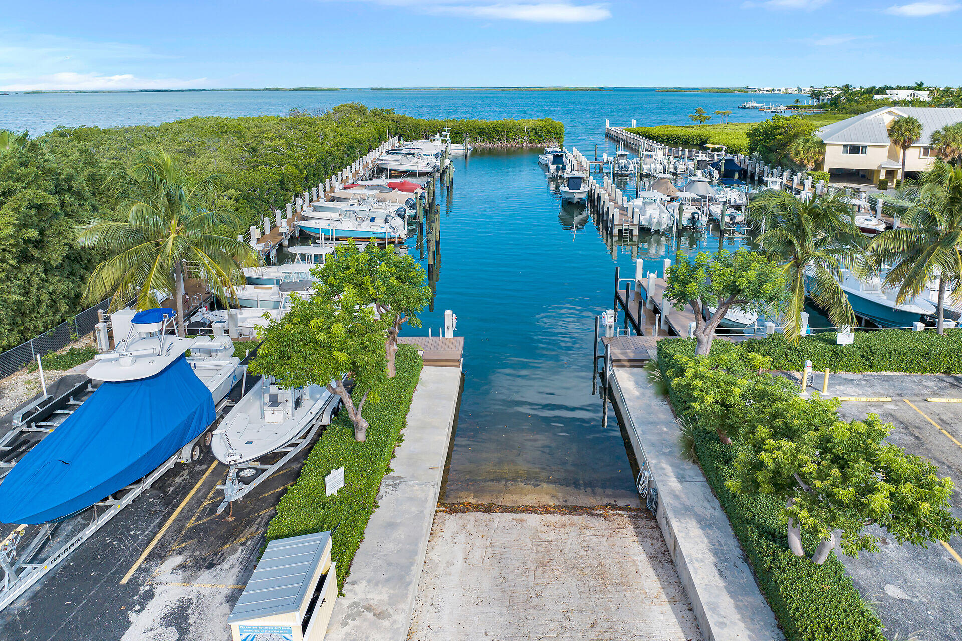 14 Leeward Avenue 14