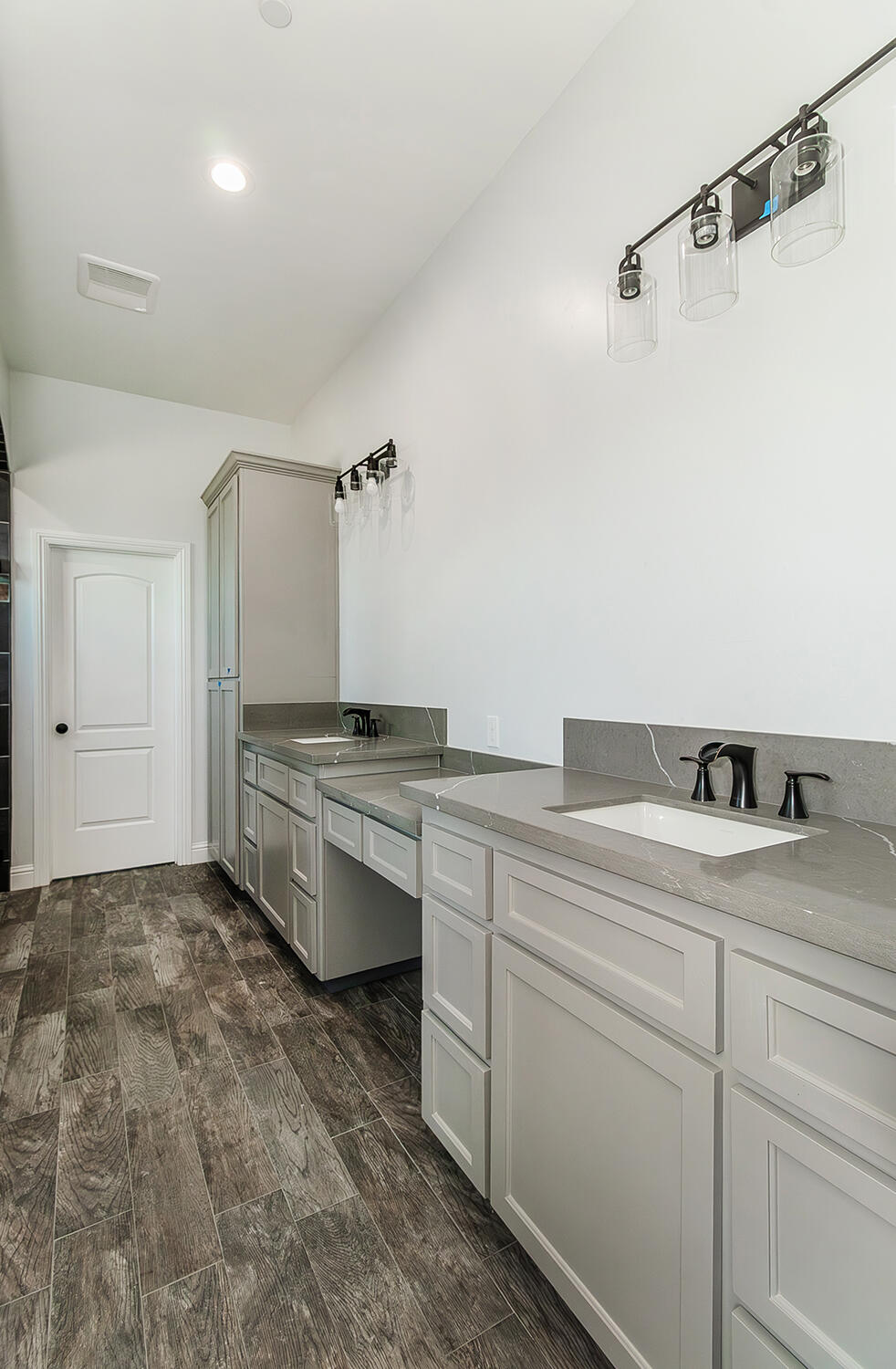 4247 S University Street