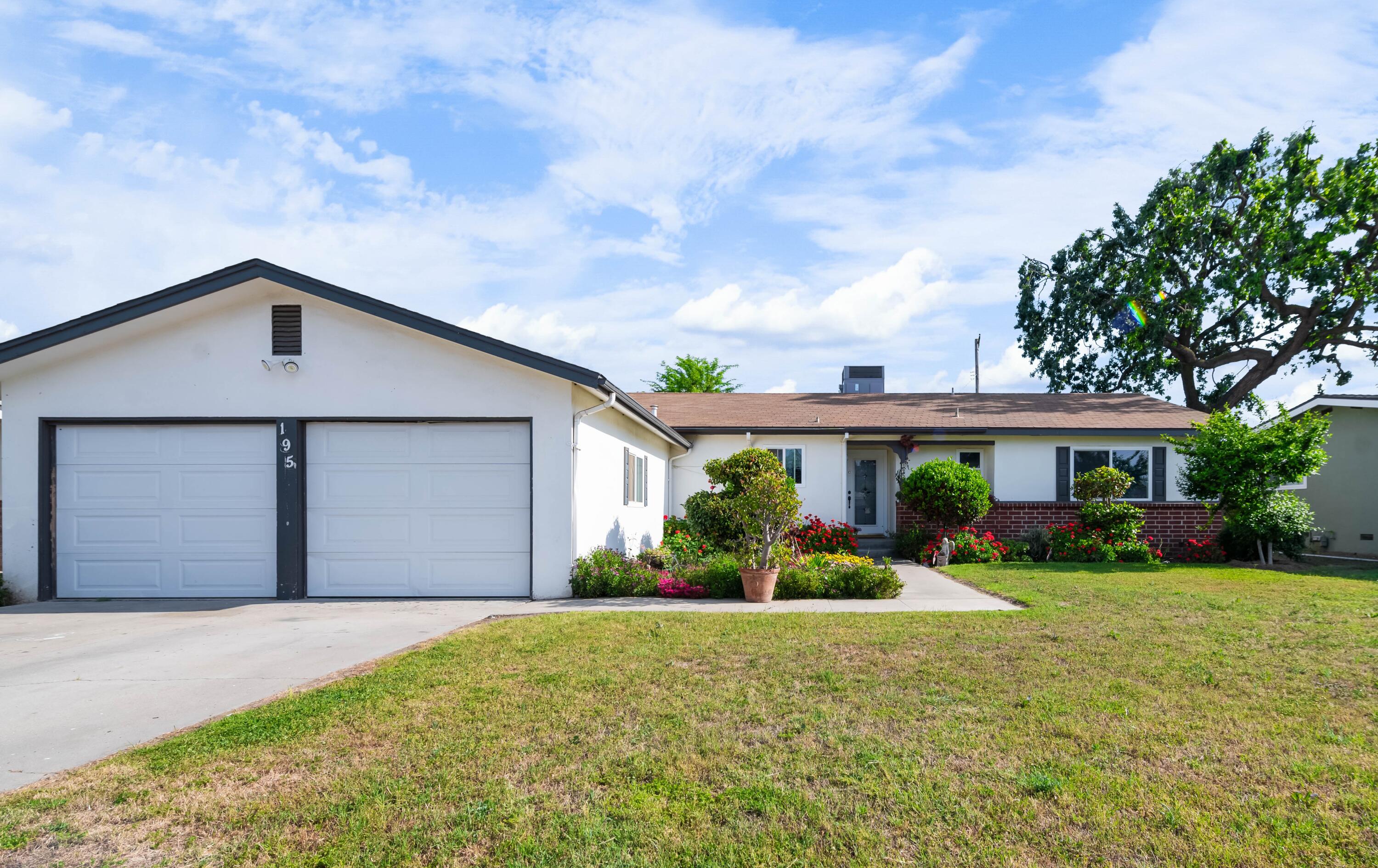195 E Sandra Avenue