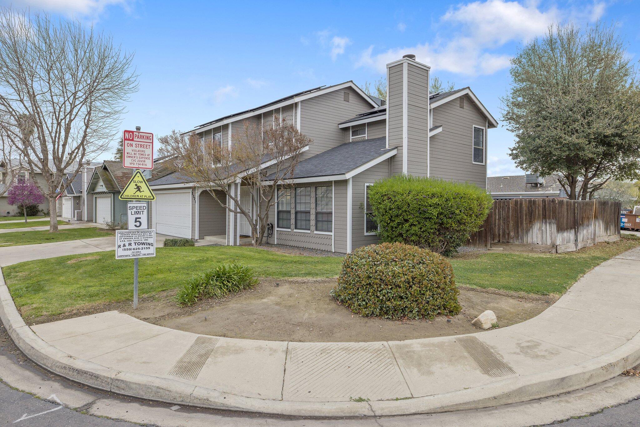 2328 W Packwood Drive
