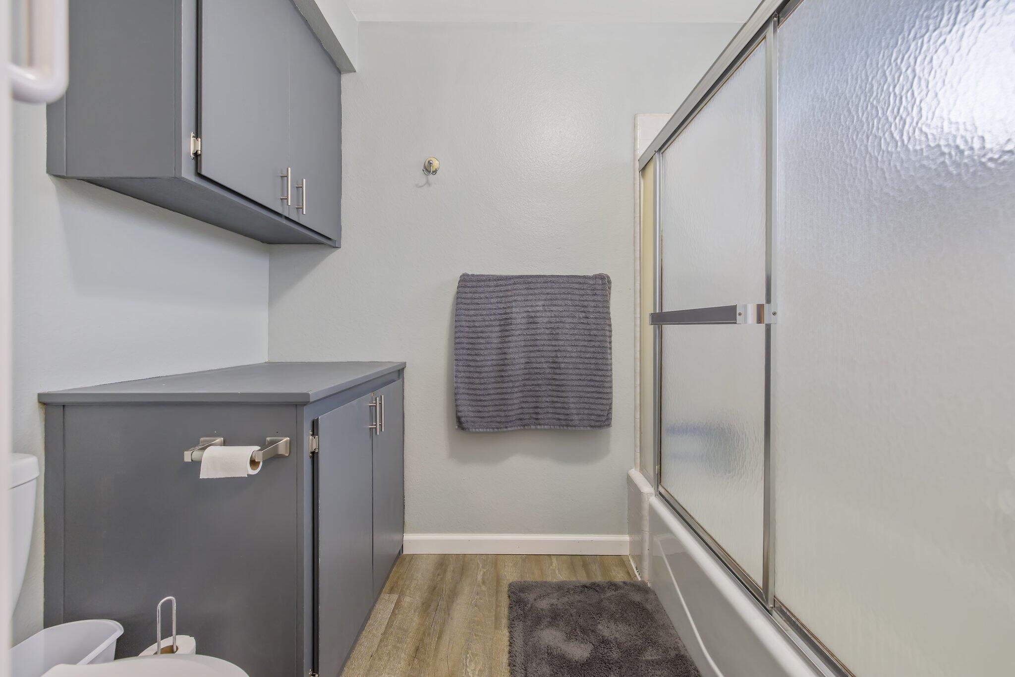 2328 W Packwood Drive