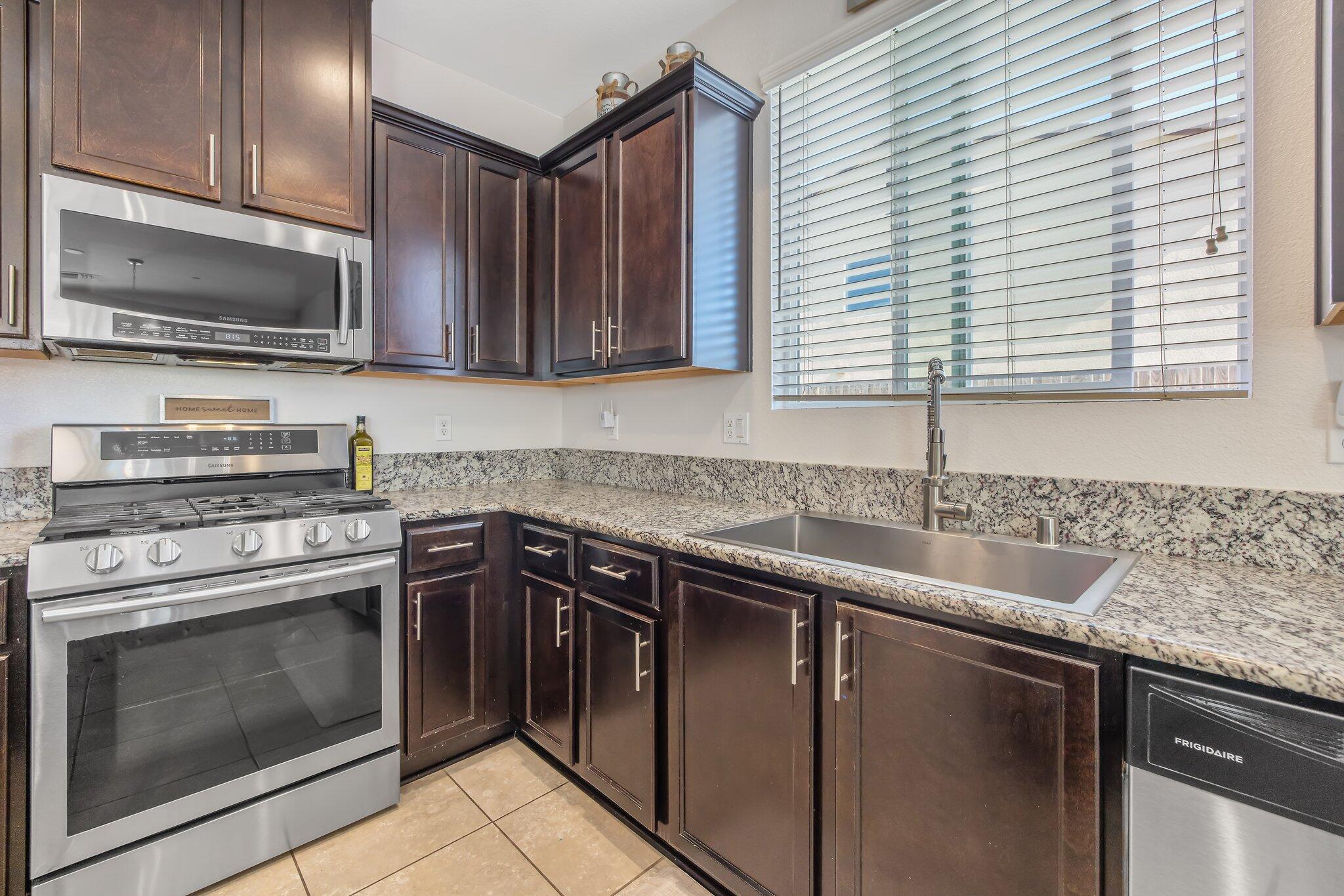 1066 Jade Way