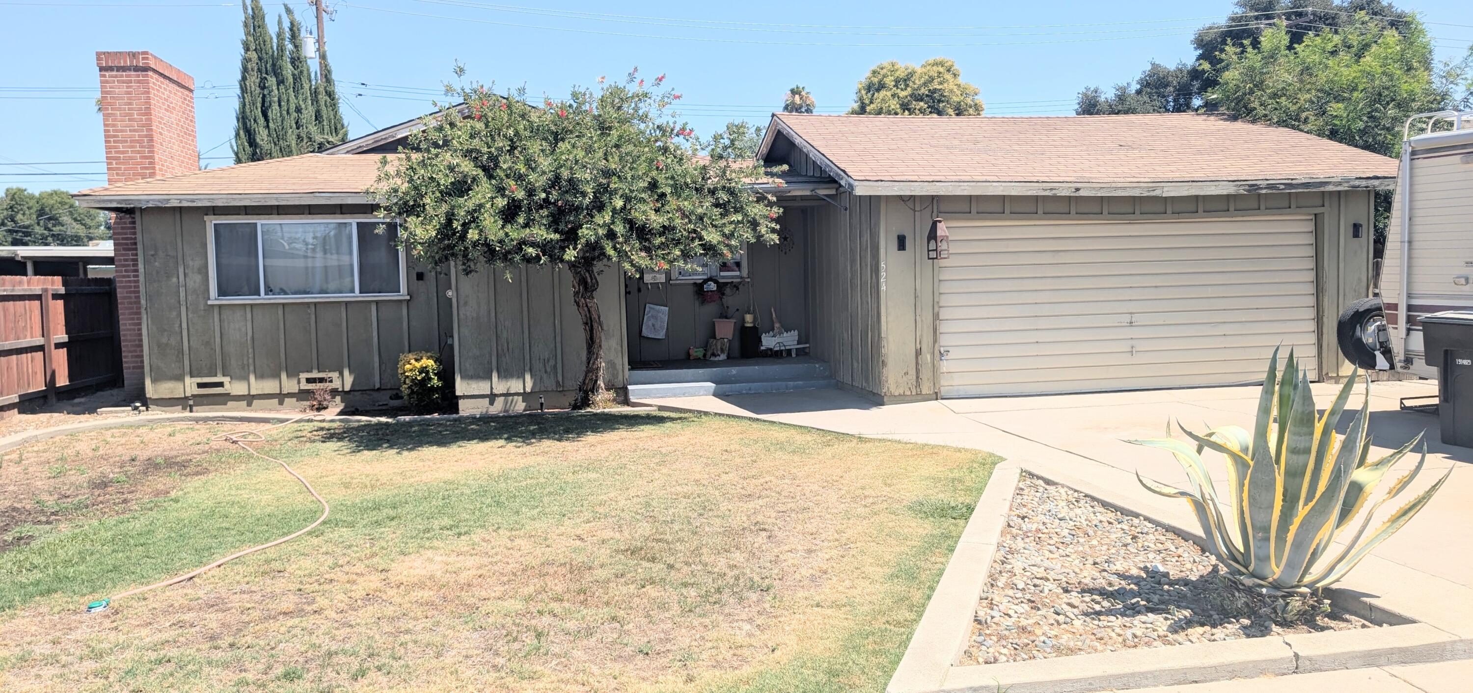 524 E Cypress Avenue