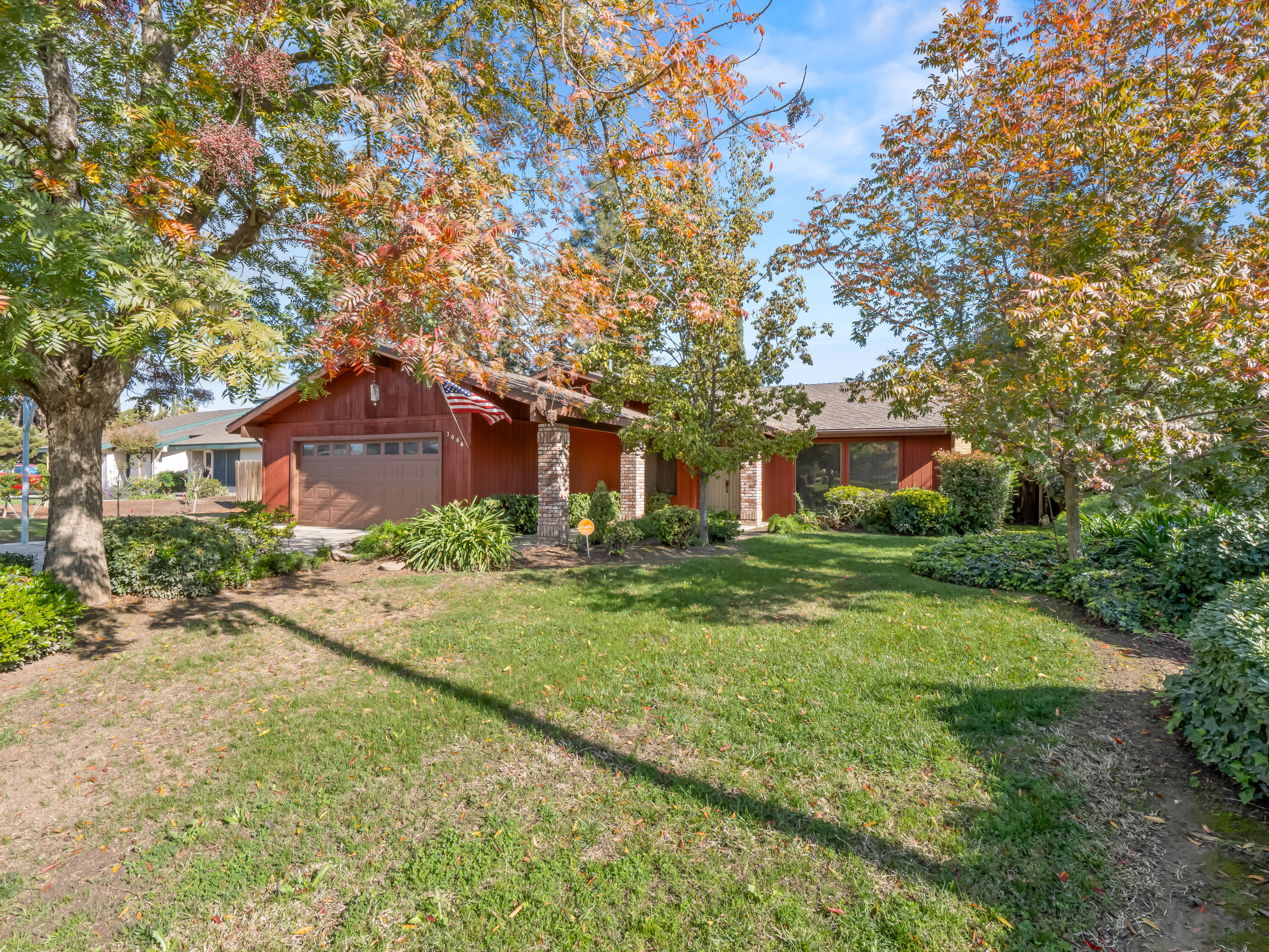3006 S Vintage Street
