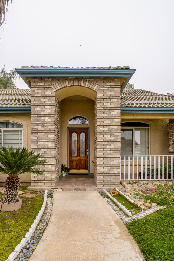 3440 S Martin Court
