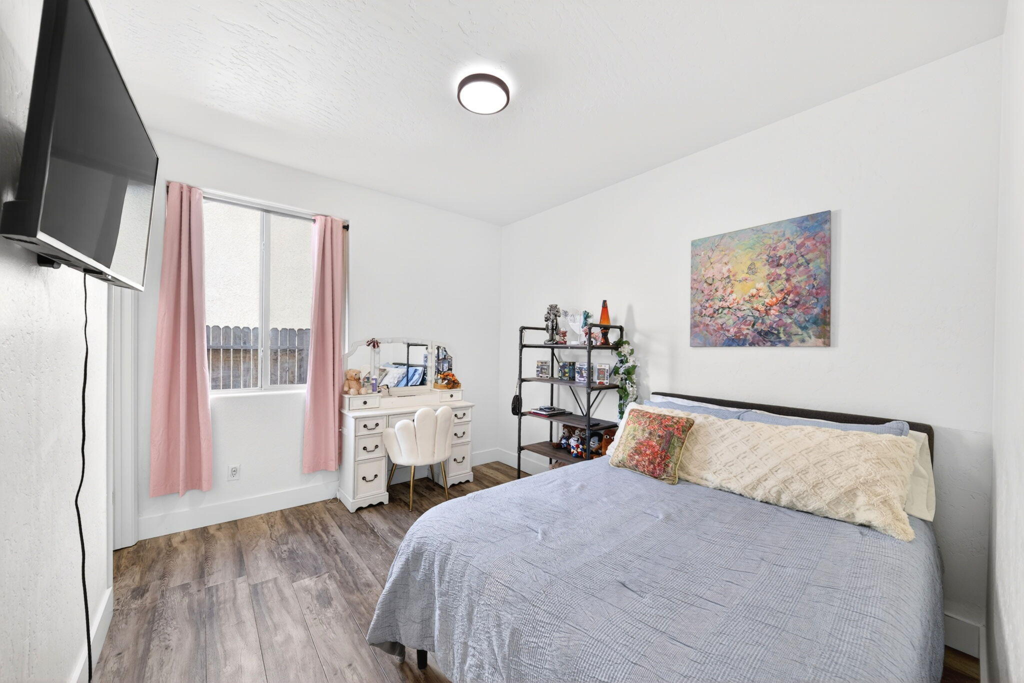 3602 W Sweet