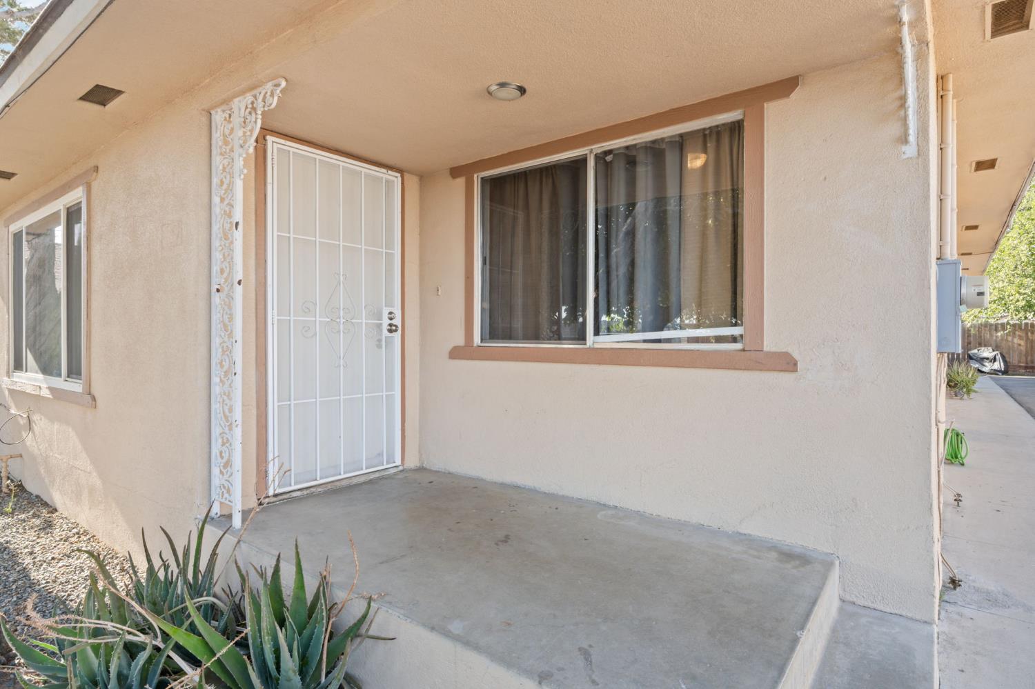 770 W Pleasant Avenue