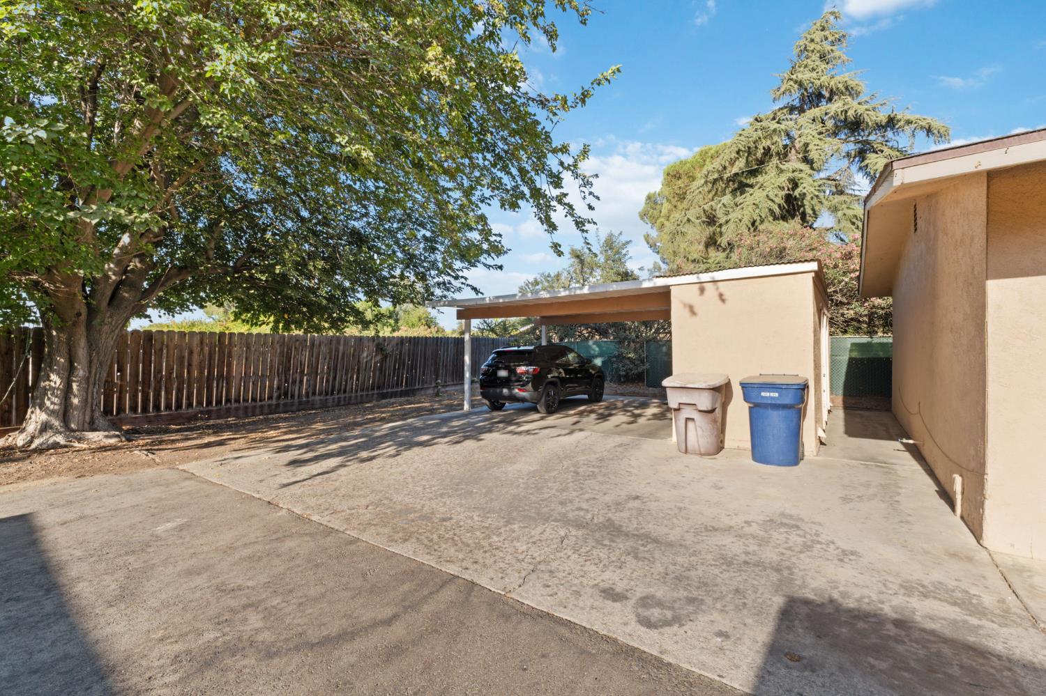 770 W Pleasant Avenue