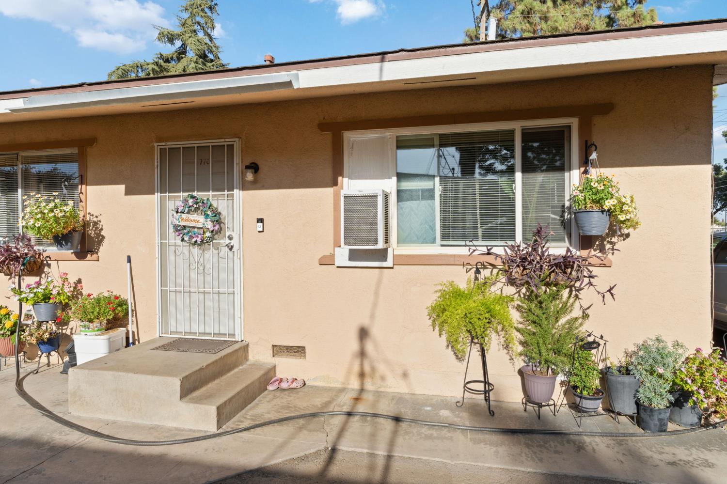 770 W Pleasant Avenue