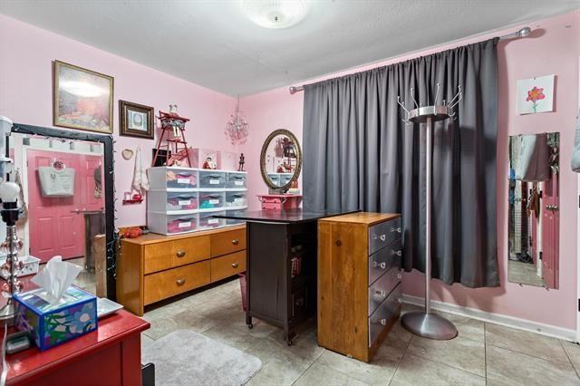 1307 W Cypress Avenue