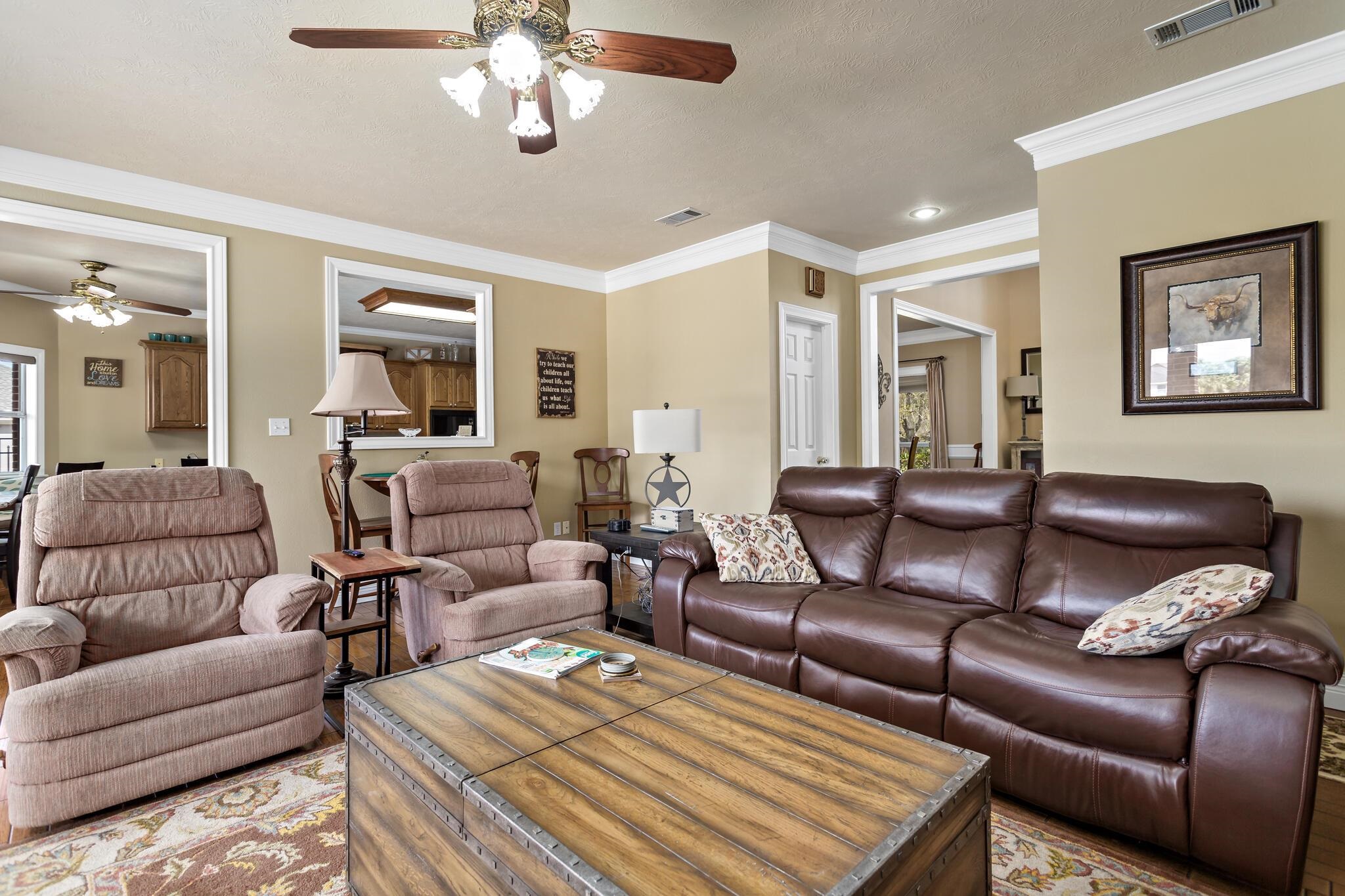 302 Waterwood Dr
