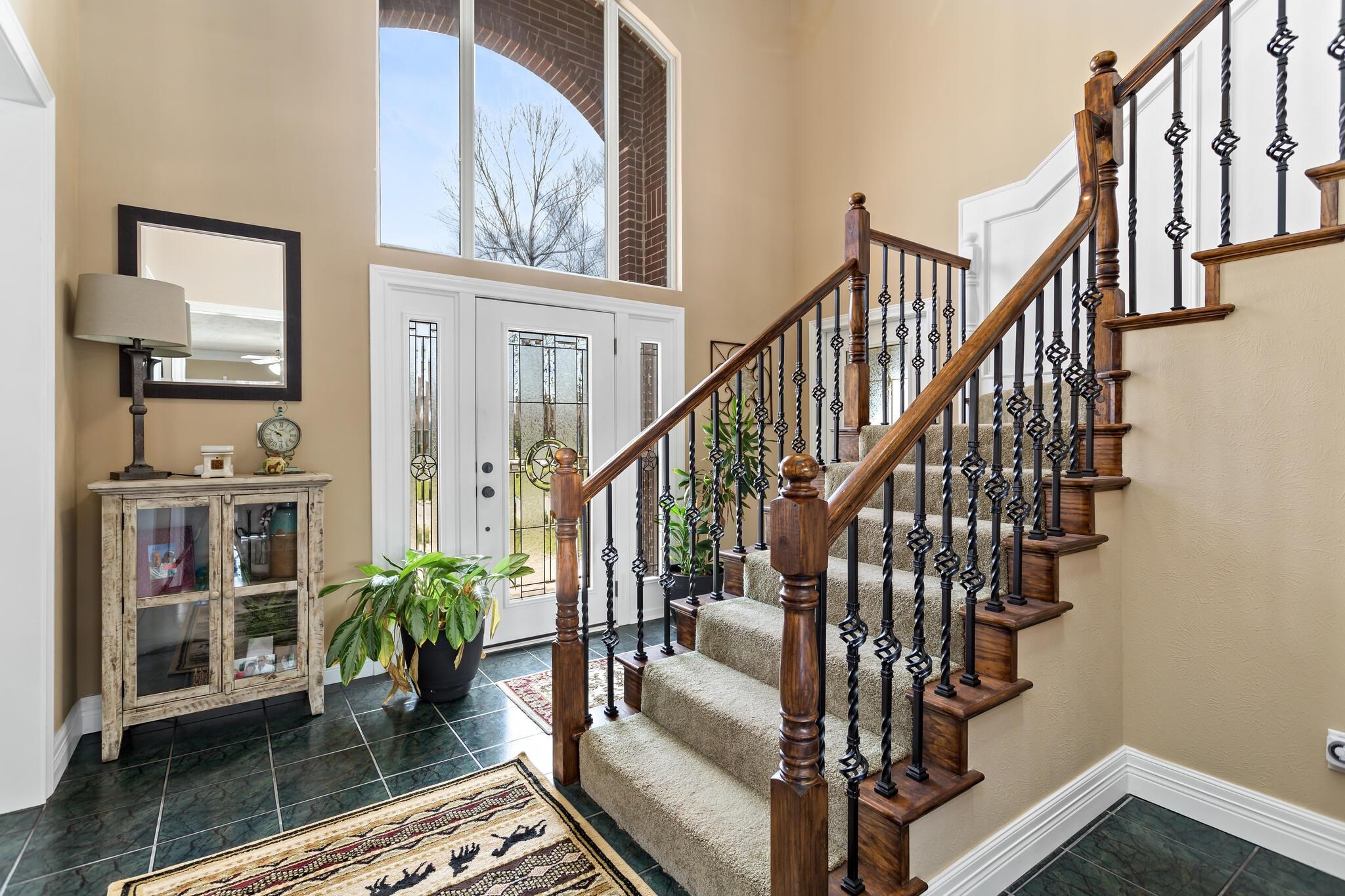 302 Waterwood Dr
