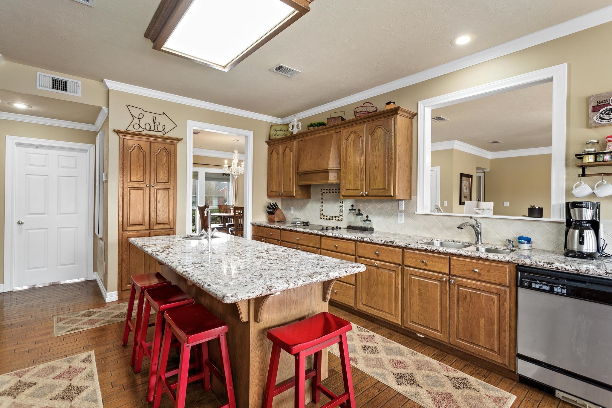 302 Waterwood Dr