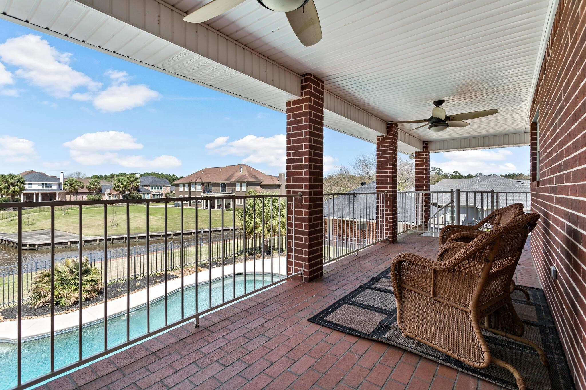 302 Waterwood Dr